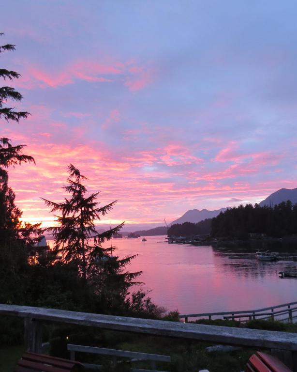 Tofino Swell Lodge Екстер'єр фото